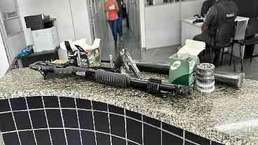 Polícia apreende armas de fogo e munições em Campos dos Goytacazes