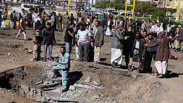 Coalizão de liderança saudita diz ter atacado acampamento militar em Sanaa