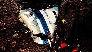 Estados Unidos denunciam líbio por derrubada de jato da Pan Am em 1988
