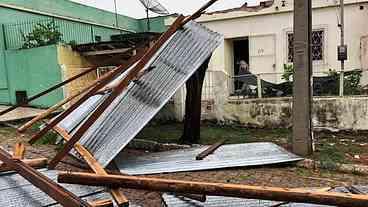 Temporal causa estragos em várias regiões do RS
