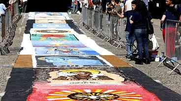 São Gonçalo volta a produzir os mais belos tapetes de Corpus Christi