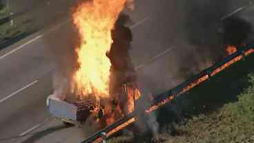 Pista da BR-101 no Rio é reaberta depois de incêndio