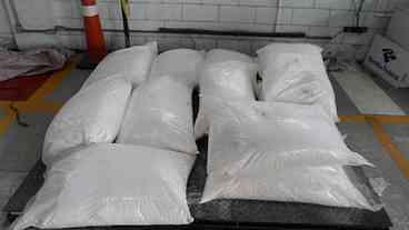 Receita apreende 1,2 tonelada de cocaína no Porto de Santos