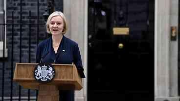 Liz Truss renuncia ao cargo de premiê do Reino Unido
