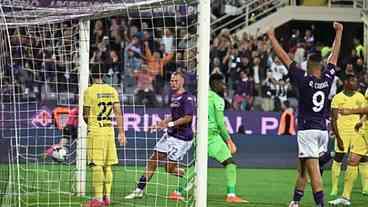 Torcedor da Inter de Milão é agredido em jogo contra Fiorentina