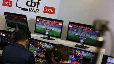 CBF demite diretor do VAR e integrantes da comissão de arbitragem