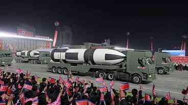 Kim quer acelerar desenvolvimento de armas nucleares