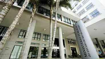 MP do Rio faz operação para apurar corrupção na Vigilância Sanitária