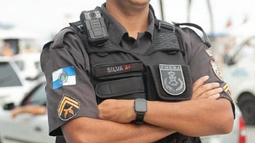Câmeras estarão nos uniformes de PMs de 10 quartéis do Rio