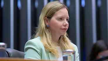 Filha de Eduardo Cunha apresenta relatório sobre falências