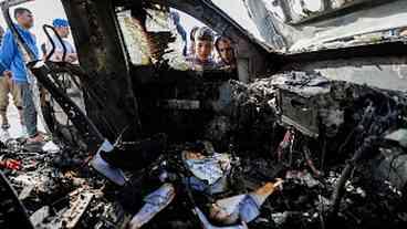 Ataque aéreo israelense deixa mortos em centro de ajuda de Gaza