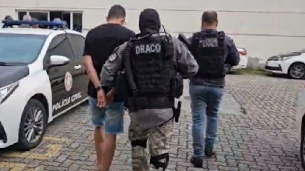 policiariozinho.jpg