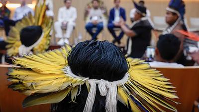 indigenas.jpg