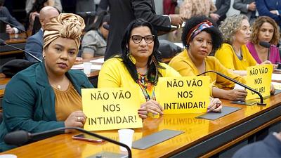 deputadas-esq.jpg