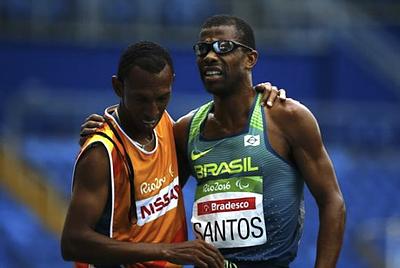 santos.jpg
