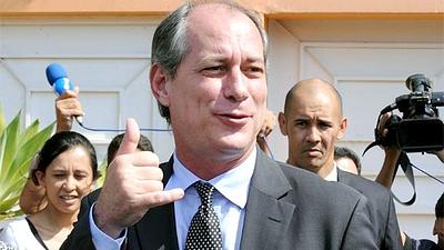 ciro-hangloose.jpg