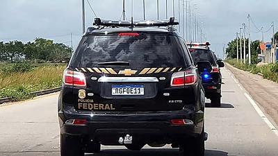 policiafederaloperacao-1.jpg