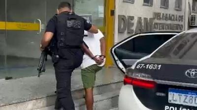 policiario.jpg