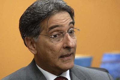 pimentel.jpg