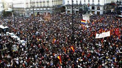espanhamanifestacaomonarquia.jpg
