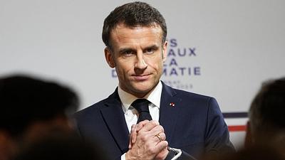 macron-2.jpg