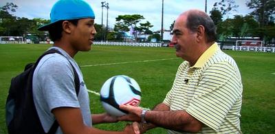 10mai2013-rivelino-participa-do-oitavo-episodio-do-programa-menino-de-ouro-1368198357960_615x300.jpg