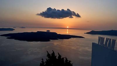 santorini1.jpg