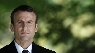 macron-4.jpg
