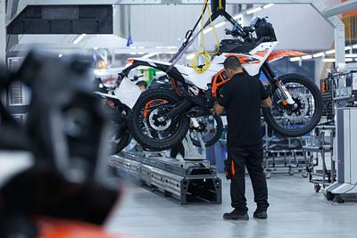 KTM-investe-R-20-milhoes-em-fabrica-propria-no-Brasil-Divulggacao-1-1024x683.jpg