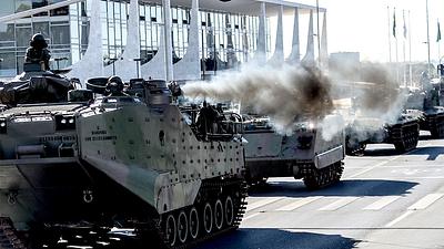 desfile-tanques.jpg