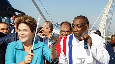 dilma-tamborim.jpg
