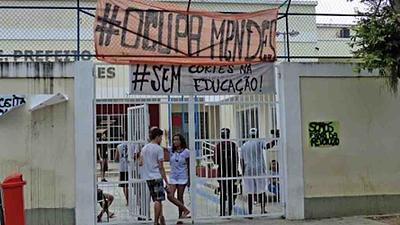 escolas.jpg