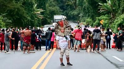 indigenas.jpg