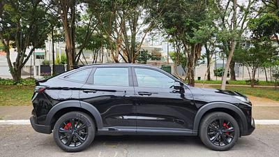 Haval-H6-GT-mostra-duas-faces-entre-ruas-e-estradas-Sergio-Dias-1-1024x576.jpeg