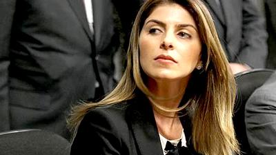 andressa-cachoeira.jpg