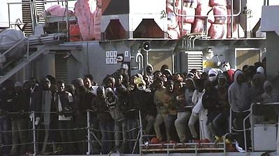 policiaimigrantes.jpg