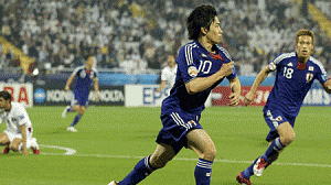 japao-futebol-300x168.gif
