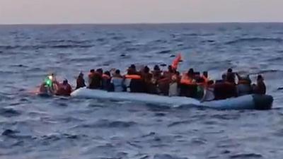 imigrantesmar.jpg