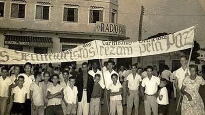 fascistas.jpg