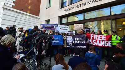 assange-3.jpg
