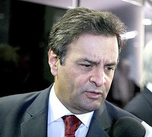 aecioconversa1-300x270.jpg