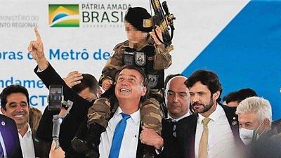 criancabolsonaro.jpeg