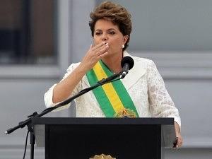 Dilma-emigrantes-300x225.jpg