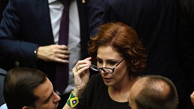carlazambelli.jpg