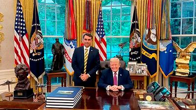 01-trump.jpg