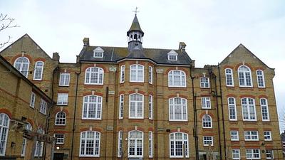escolasbritanica.jpg
