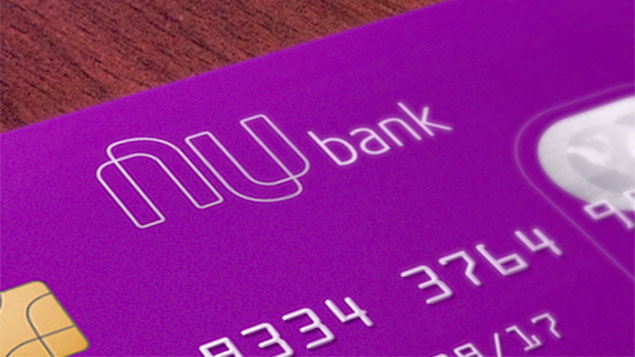 O Nubank tem uma estratégia arrojada de captação de clientes