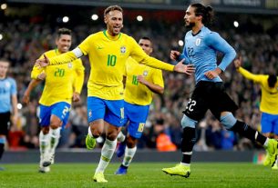 Neymar marcou para o Brasil, em um pênalti, e salvou a seleção brasileira de um empate com o Uruguai