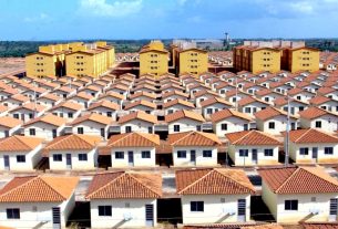 O destaque ficou com o grupo Habitação, cujos preços passaram a subir 0,99%, de um avanço de 0,20% em julho