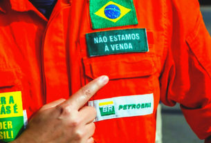 Em protesto contra o projeto de privatização da Petrobras, petroleiros iniciam campanha nacional de mobilização